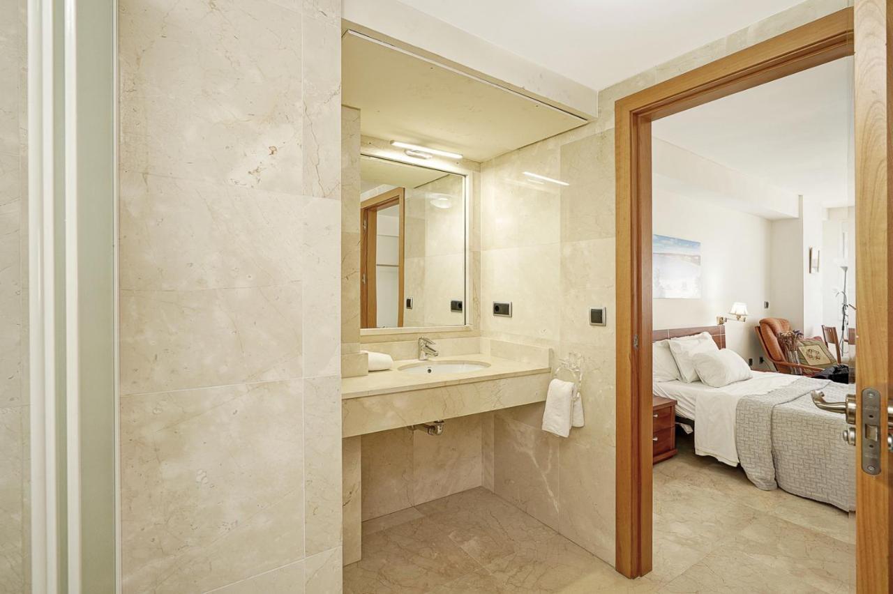 Apartamento En 1ª Linea De Playa, Estepona Centro المظهر الخارجي الصورة