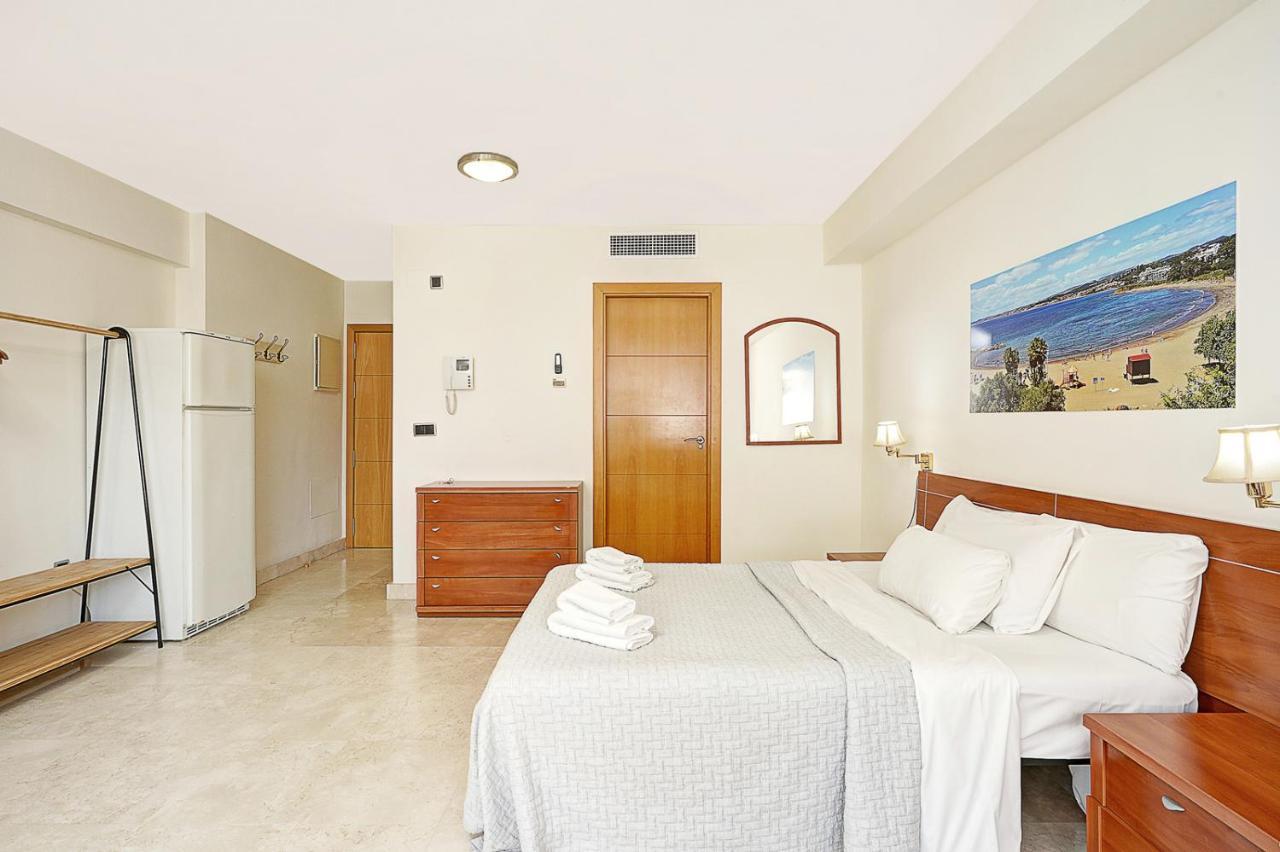 Apartamento En 1ª Linea De Playa, Estepona Centro المظهر الخارجي الصورة